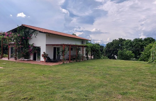 Sopetran House | Finca a 50 min de Medellín