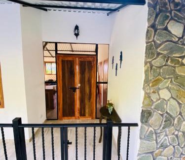 Tena House | Finca Completa - Casa Privada - Vía Bogotá - La Mesa con WIFI - Pet Friendly