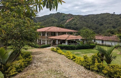 Santo Domingo House | Finca Curva de Paraíso