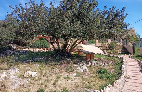 Llevant Cottage | Finca with views and 10 minutes from the beach, for 6 people.