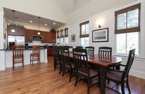 Apalachicola House | Find Tranquility at Rivercrest!