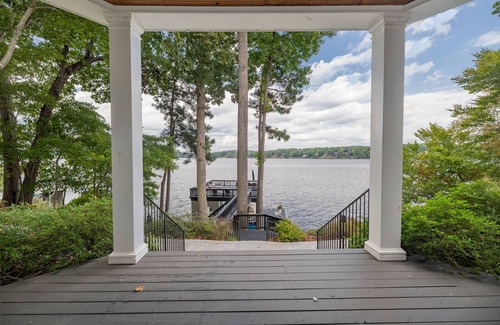 Wise House | Firefly Bay - Amazing Views, Hot Tub, Main Lake, Pet Friendly