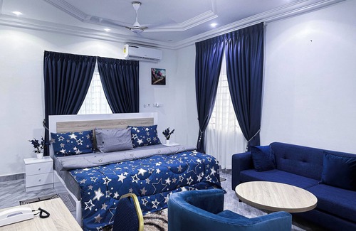 Kwabenyan Hotel | Firnic Luxurious Private Hotel