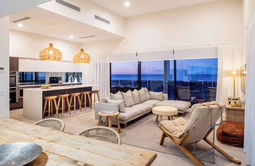 Mooloolaba Hotel | First Light Mooloolaba, an Ascend Collection Hotel