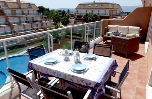 Molinell Apartment | FIRST LINE BEACH PENTHOUSE WITH SEA VIEWS. WIFI.