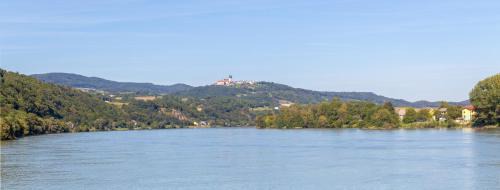 Persenbeug Hotel | Fischwirtshaus Landmotel Die Donaurast