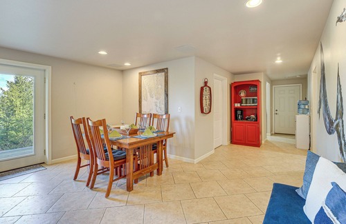 Ketchikan Apartment | Fish & Hike: Apartment w/Pool Table in Ketchikan!