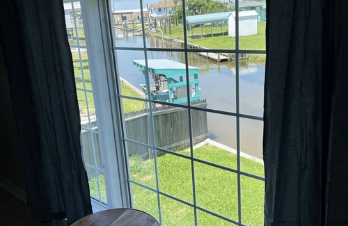 Brazoria House | Fisherman's Dream - Birdwatcher's Delight