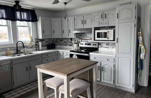 Monroe House | Fisherman's Paradise in Monroe. 30' Garage. Recently Updated.