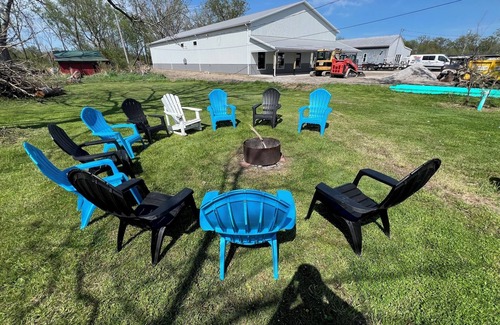 Gypsum Apartment | Fishermen’s Denn, close to Lake Erie Islands, boat ramps, ferries, and marinas