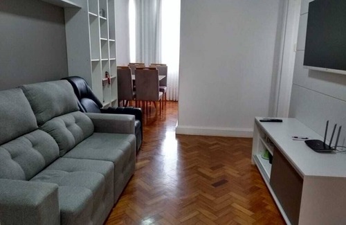 Icarai Apartment | Fit 2 bedrooms 1 block from the beach in the heart of Icarai