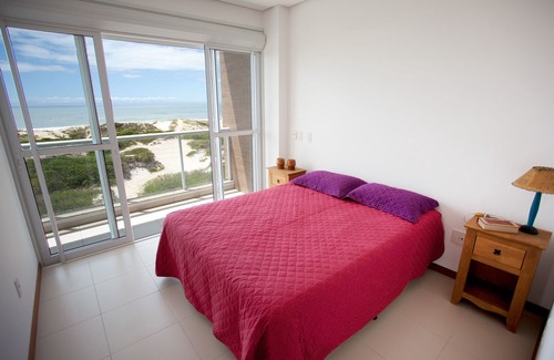 Lagoa Pequena Apartment | FIT IN FRONT OF THE SEA WITH BEAUTIFUL VIEW OF THE BEACH AND CAMPECHE ISLAND