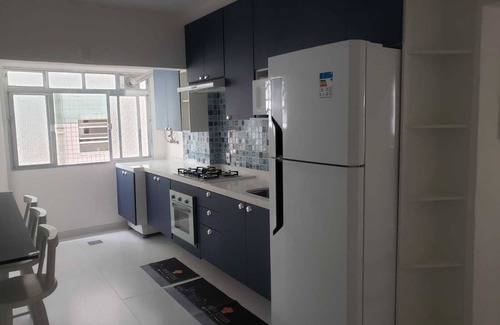 Pompeia Apartment | FIT ON THE BEACH BLOCK, WITH A VIEW TO THE SEA AND 1 SPACE! INCREDIBLE!