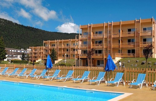 Autrans-Meaudre-en-Vercors Apartment | Fitness, swimming pool, parking, tv, 48m², Autrans