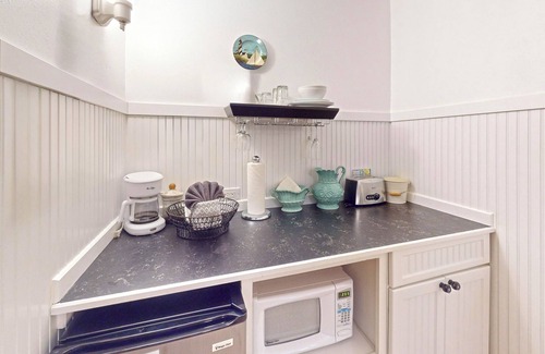 Gearhart House | FITZGERALD`S COTTAGE SOUTH at Gearhart Beach - Two Blocks to Beach PET FRIENDLY