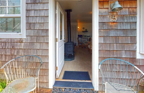 Gearhart House | FITZGERALD`S COTTAGE SOUTH at Gearhart Beach - Two Blocks to Beach PET FRIENDLY