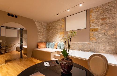 Borgo Vecchio House | Five suite