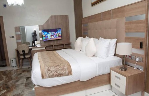 Ogoja Hotel | FIVE TWO ZERO HOTELS