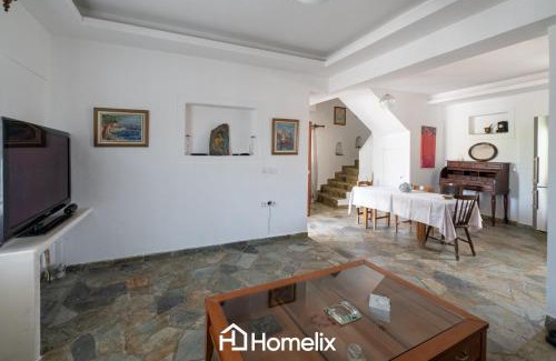 Chalcis Apartment | Fivi