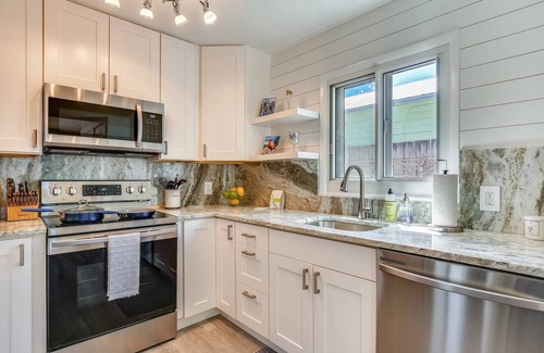New Town House | Flagler's Oasis by AvantStay | Private Pool in Key West | Month Long Stays Only