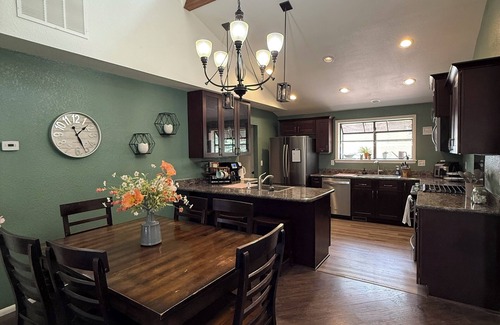 Swiss Manor House | Flagstaff Getaway!nSleeps up to 14 comfortably!