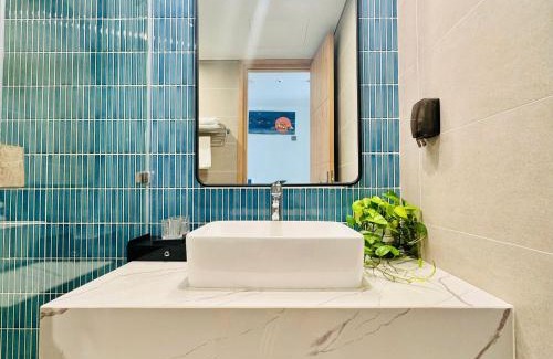 Hoang Hoa Hotel | Flamingo Hải Tiến - Sỏi Apartment