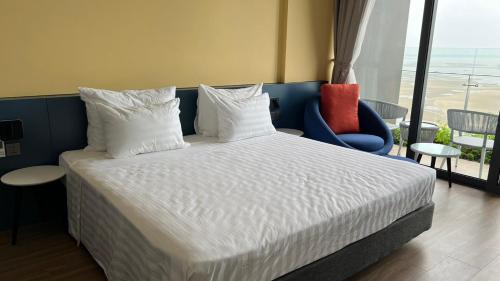 Hoang Hoa Hotel | Flamingo Hải Tiến Tầng 15 View Hướng Biển, Cực Chill