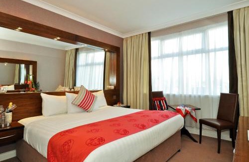 Roscoe Hotel | Flannery's Hotel