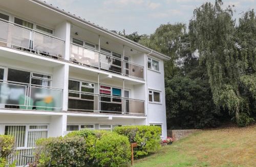 Sandbanks Apartment | Flat 5 Fairwinds