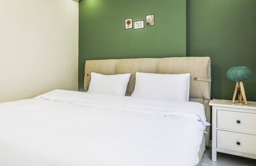 Kucukcekmece Apartment | Flat Close to Shopping Malls in Kucukcekmece