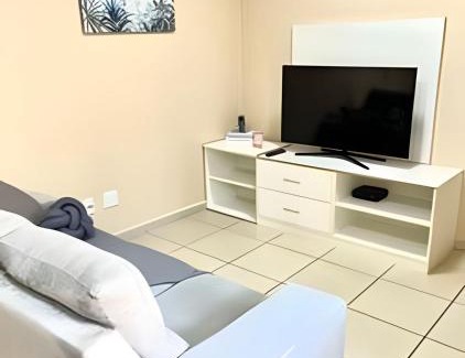Jardim Botanico Apartment | Flat espaçoso e com quintal na Zona Sul