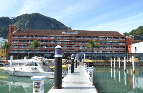 Parque das Palmeiras Apartment | Flat frente mar no Shopping Piratas , com estacionamento gratuito