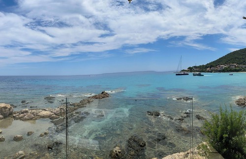 Tarcu Apartment | Flat In front of the sea