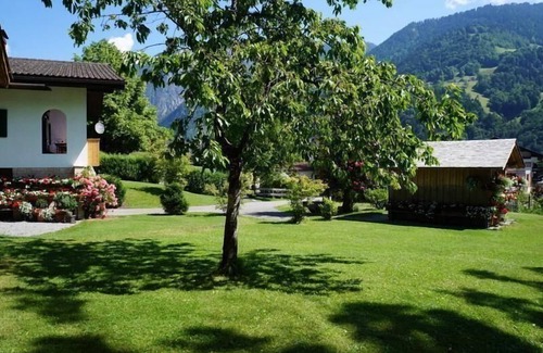 Vandans House | Flat in Vandans with open fireplace