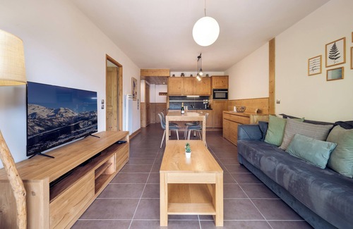 Champagny-en-Vanoise Apartment | Flat mountains view - SKI-IN/OUT LA PLAGNE CHAMPAGNY- ideal for families