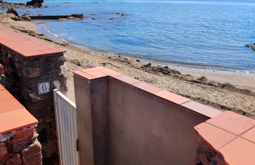 Castiglioncello Apartment | Flat on the beach