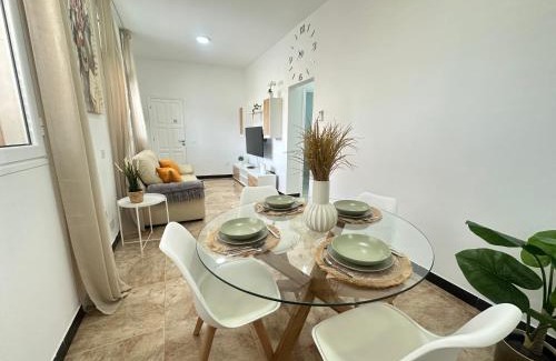 Aguimes Apartment | Flat with jacuzzi in suite