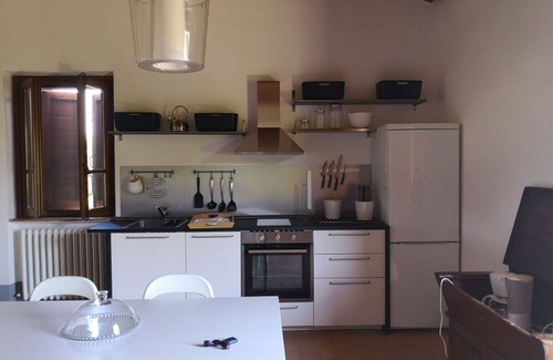 Fossombrone Other | Flat with pool for 4 persons