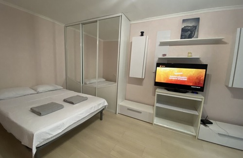 Pechers'kyi District Apartment | FlatRent near the Center