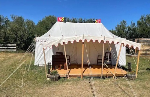 Drumheller Apartment | Fleur-de-lis - tent at Good Knights Medieval