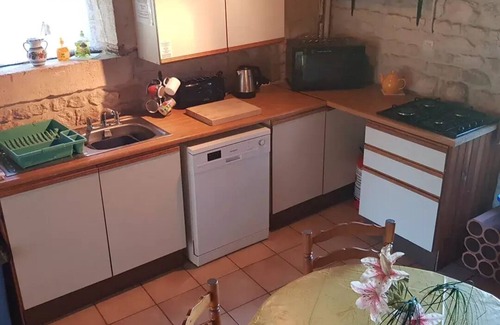 Saint-Pierre-de-Juillers Cottage | 'Fleurie' La Grange du Moulin -Just families - Fun for kids - Heated pool - wifi