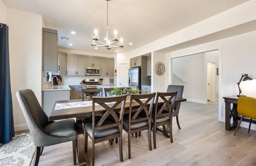 St. George House | Flip Flop Therapy: Waterslide, pool, lazy river, splash pad, dog-friendly too.