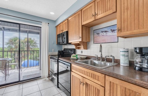 Holmes Beach House | Flip Floppin' at Sandy Pointe by Coastal Chic Vacations