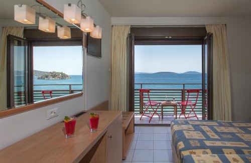 Tolo Hotel | Flisvos Hotel
