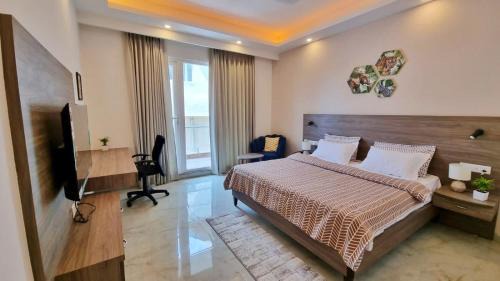 DLF City Hotel | Flock Hotel I Golf Course Road Near Dlf Phase 1 Metro station I Gurugram