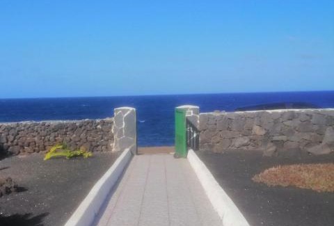 Los Cocoteros House | Flor de Mar