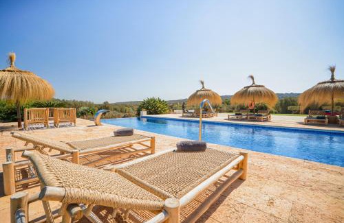 Campos Villa | Flor de Sal a Sa Canoveta by Bebreeze