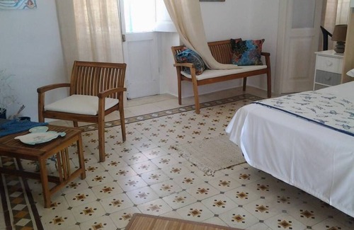 Le Forna House | FLORENTINE HOUSE WITH BEAUTIFUL SEA VIEW