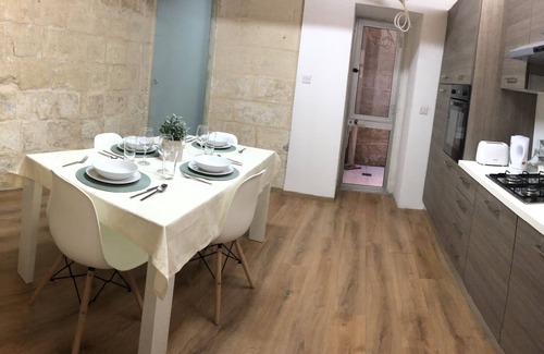 Floriana House | Floriana Cosy town house, Beautiful and cosy