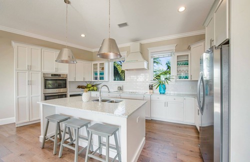 Bradenton Beach House | Florida Beach Retreat! Pool and Rooftop Deck!